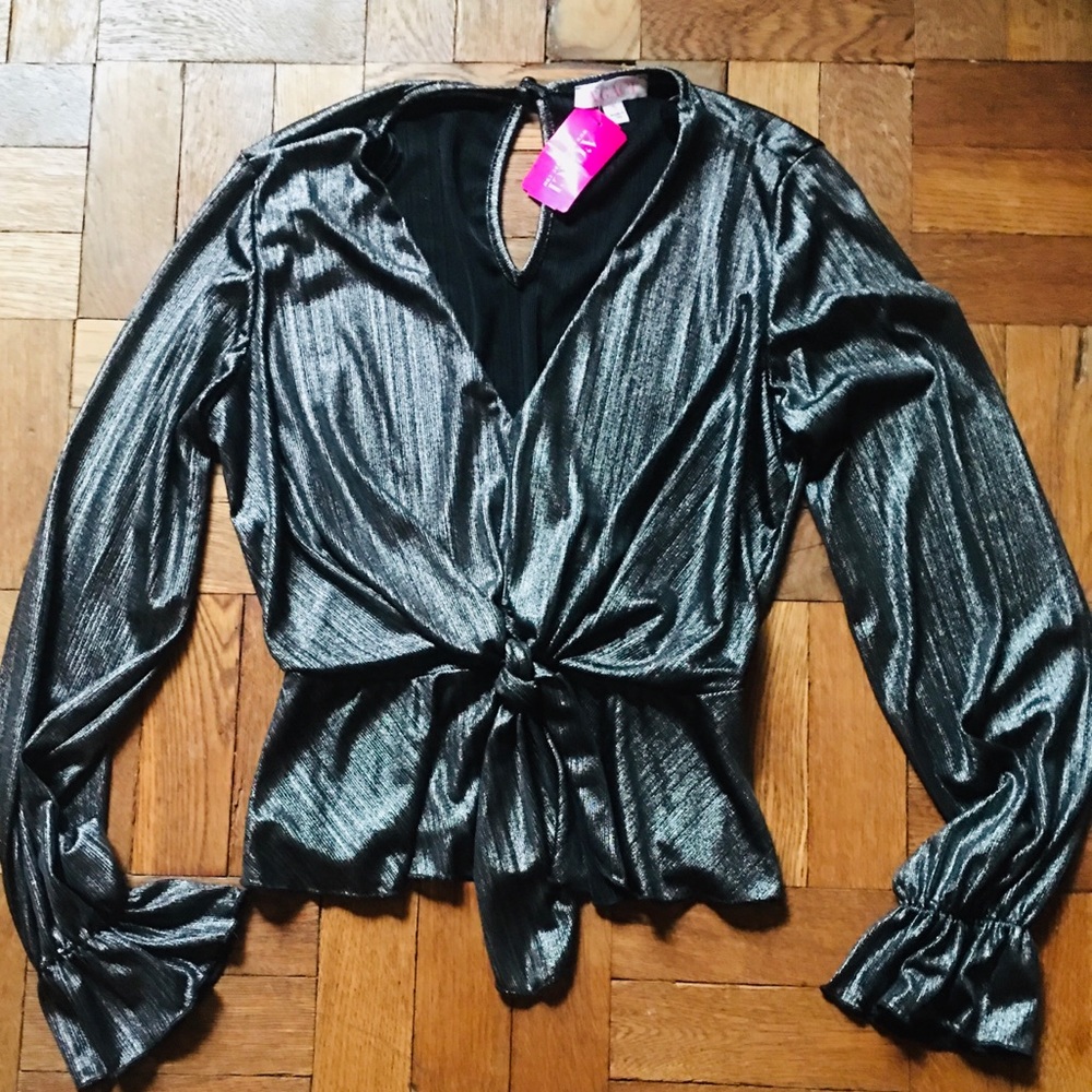 🛑 A’gaci metallic blouse.